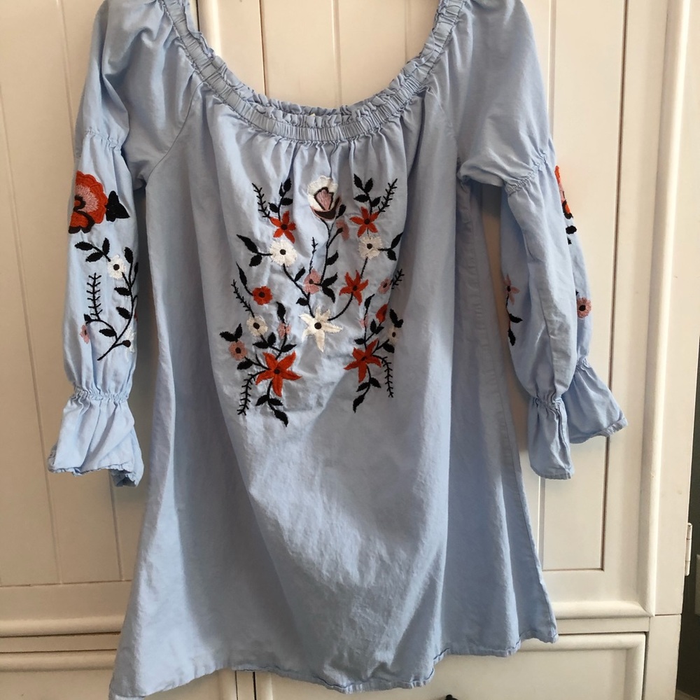 Off the shoulder embroidered long sleeve dress